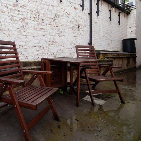Lovely 2 Bedroom Apartment In Tooting لندن المظهر الخارجي الصورة