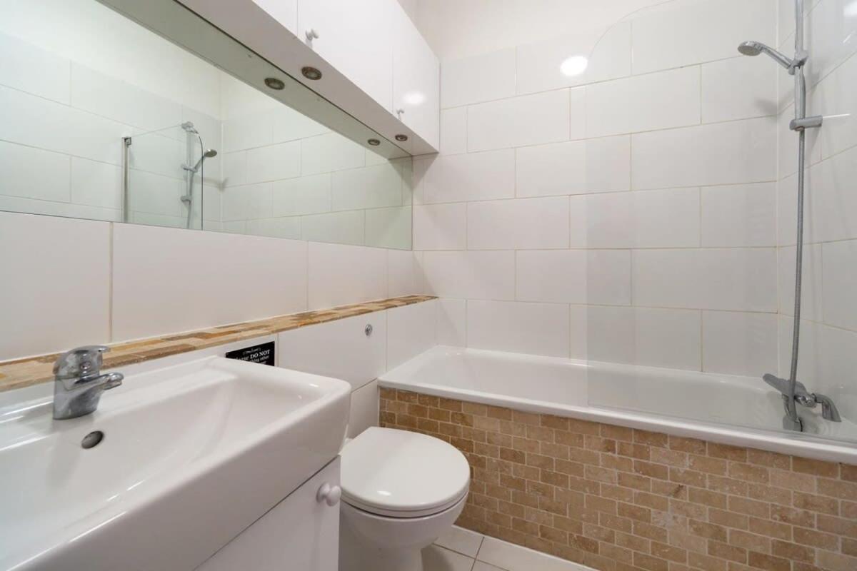 Lovely 2 Bedroom Apartment In Tooting لندن المظهر الخارجي الصورة