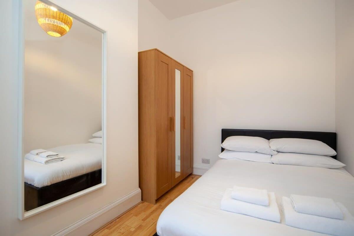 Lovely 2 Bedroom Apartment In Tooting لندن المظهر الخارجي الصورة